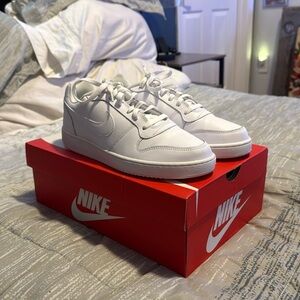 Nike Low Embernon Lows